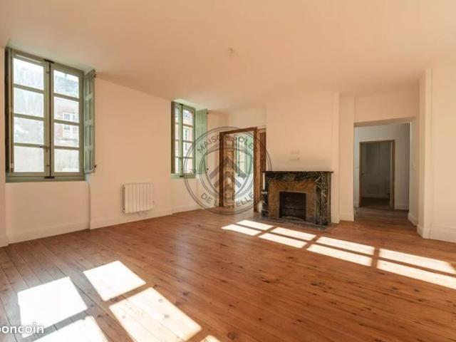 Appartement 4 pièces 130 m²