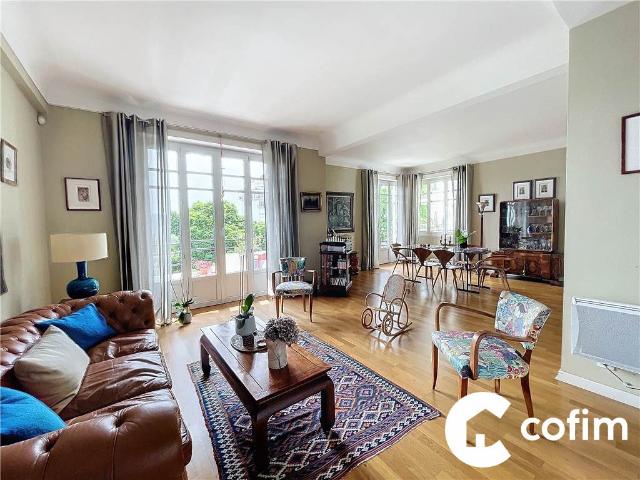 Appartement 4 pièces 130 m²