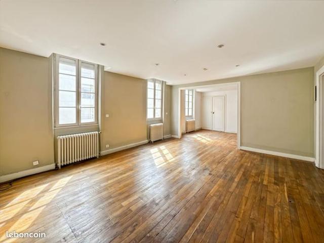 Appartement 4 pièces 130 m²