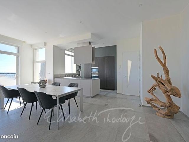 Appartement 4 pièces 130 m²