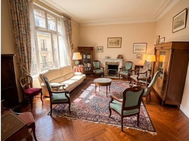 Appartement 4 pièces 130 m²