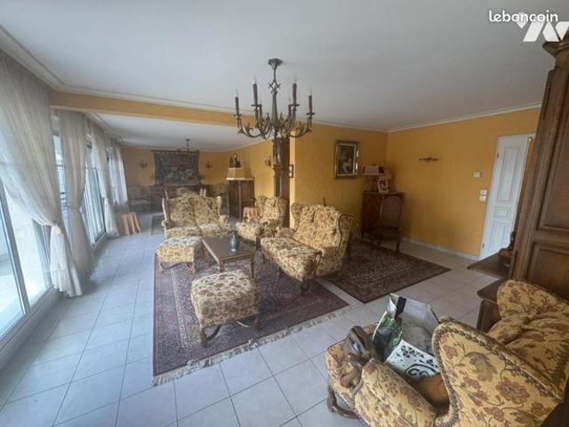 Appartement 4 pièces 131 m²