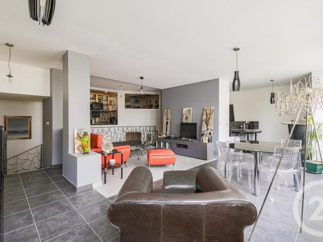 Appartement 4 pièces 132 m²