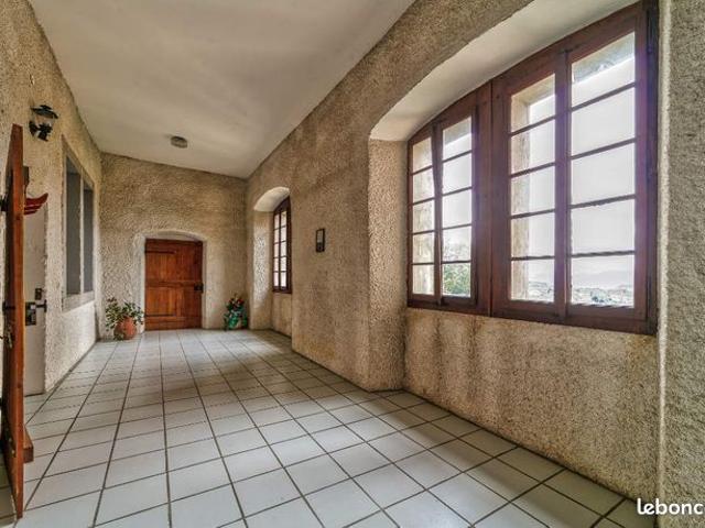 Appartement 4 pièces 135 m²
