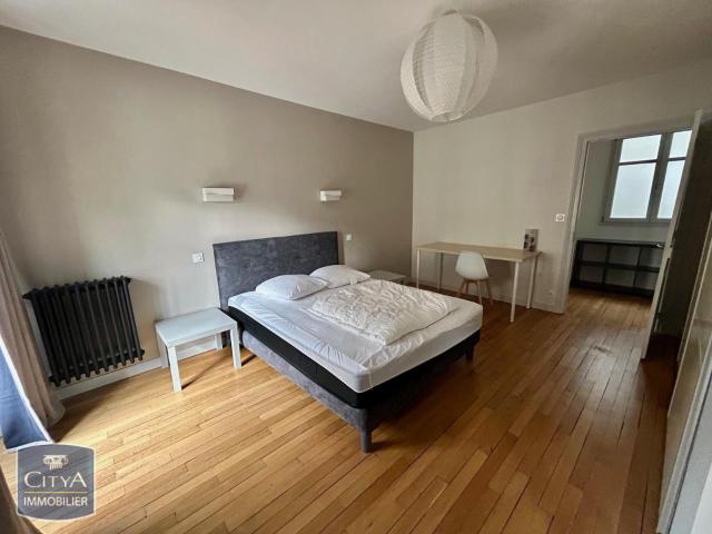 Appartement 4 pièces, 135 m² à louer à Cholet 49300