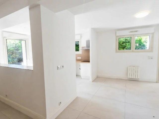 Appartement 4 pièces, 136 m² à louer à Cagnes sur Mer 06800