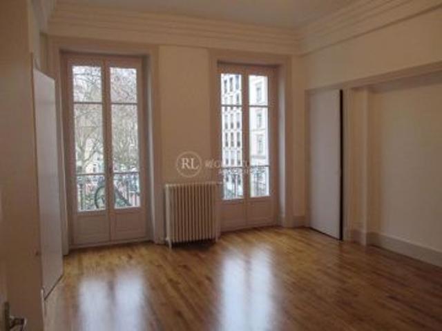 Appartement 4 pièces 137.06 m²