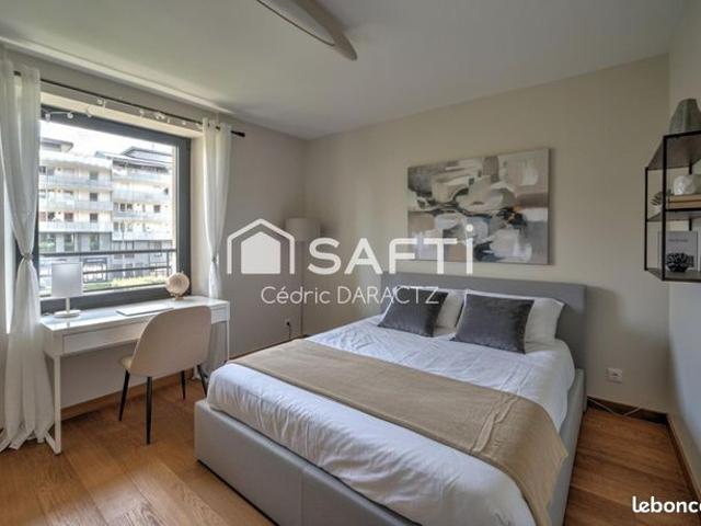 Appartement 4 pièces 137 m²