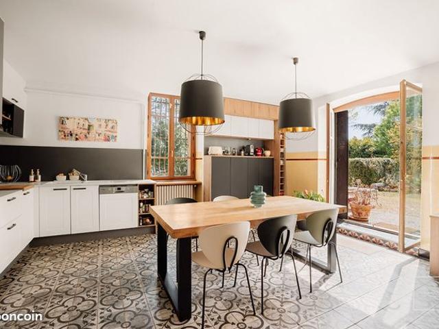 Appartement 4 pièces 137 m²