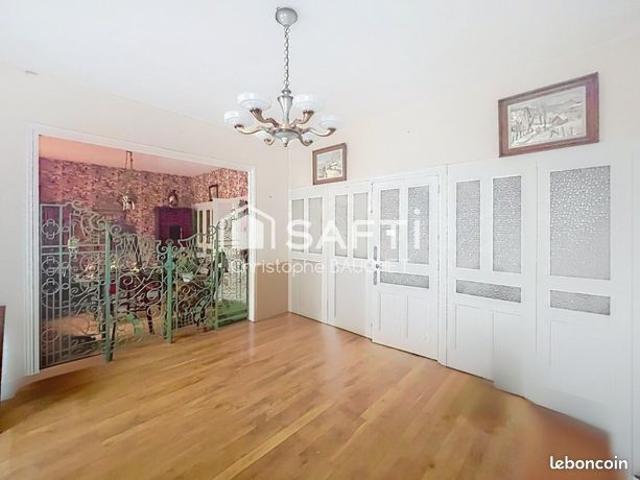 Appartement 4 pièces 138 m²