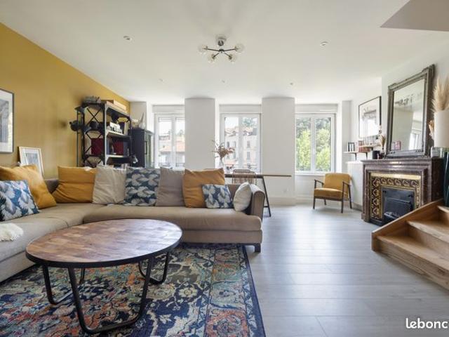 Appartement 4 pièces 140 m²