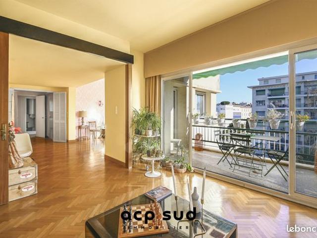 Appartement 4 pièces 140 m²