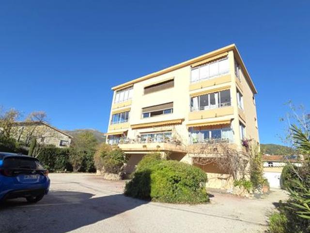 Appartement 4 pièces 140 m²