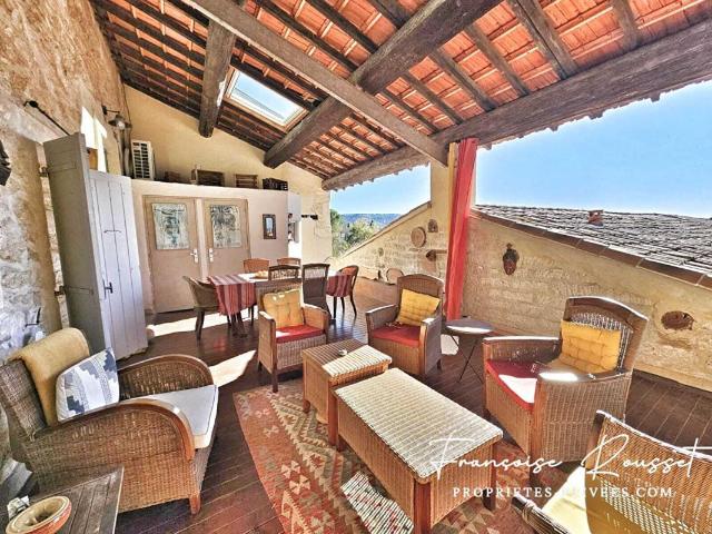 Appartement 4 pièces 140 m²