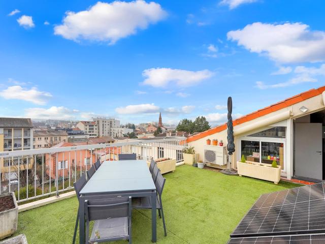 Appartement 4 pièces 140 m²