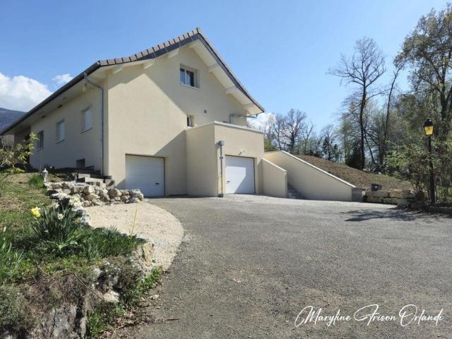 Appartement 4 pièces 140 m²