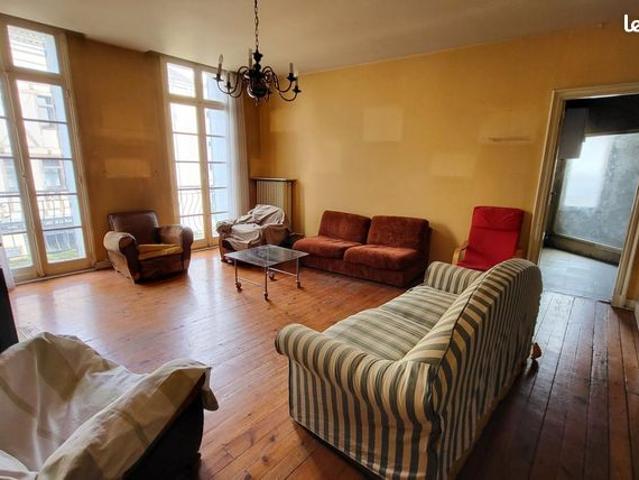 Appartement 4 pièces 140 m²