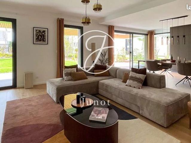 Appartement 4 pièces 140 m²