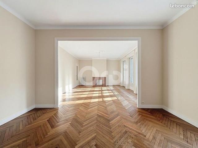 Appartement 4 pièces 140 m²