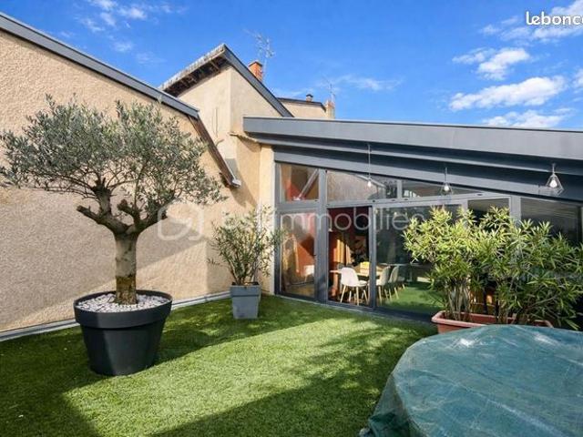 Appartement 4 pièces 140 m²