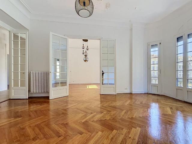 Appartement 4 pièces 141 m²
