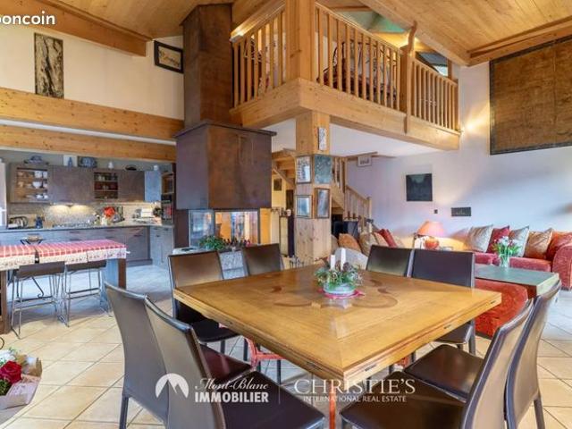 Appartement 4 pièces 141 m²