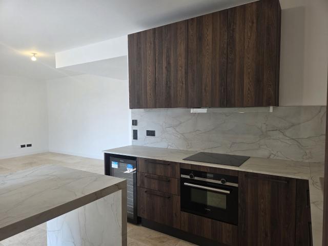 Appartement 4 pièces, 141 m² à louer à Restinclières 34160