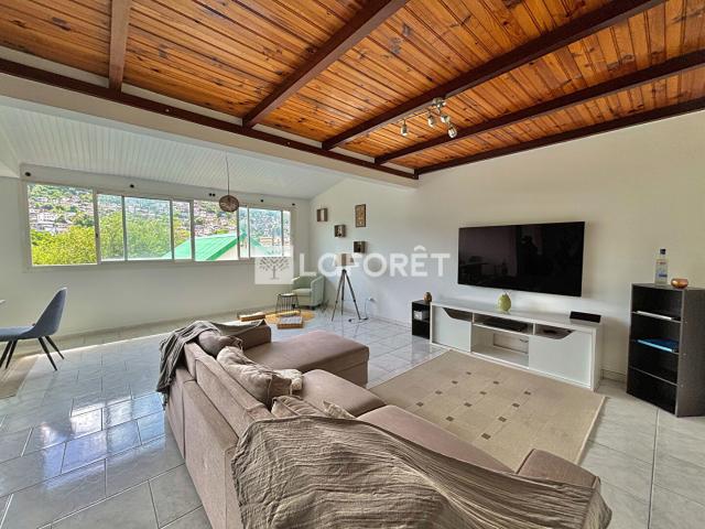 Appartement 4 pièces 142 m²