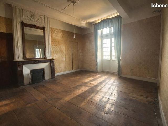 Appartement 4 pièces 143 m²