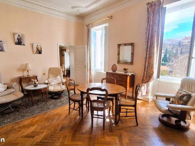 Appartement 4 pièces 143 m²