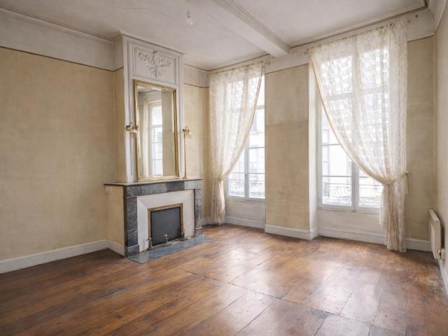Appartement 4 pièces 143 m²