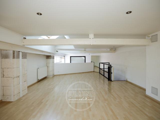 Appartement 4 pièces 143 m²