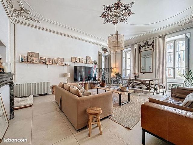 Appartement 4 pièces 144 m²