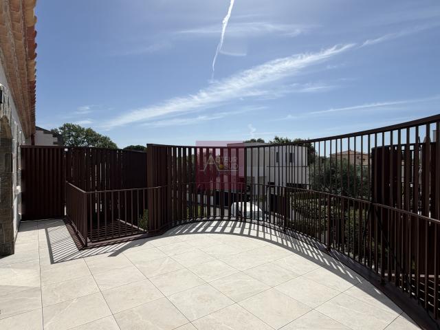 Appartement 4 pièces 144 m²