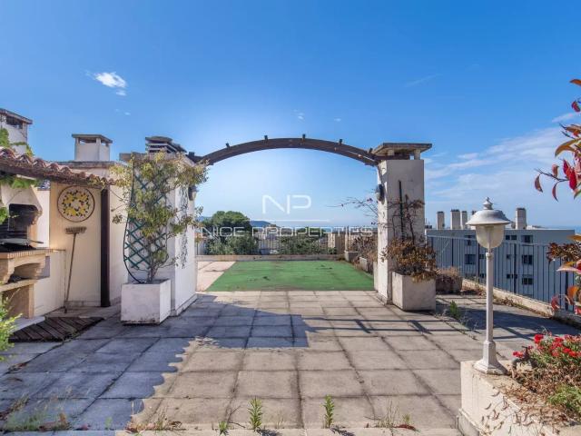 Appartement 4 pièces 144 m²
