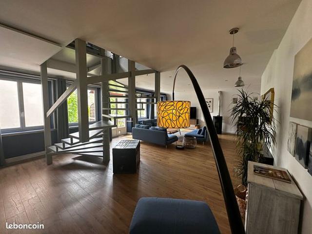 Appartement 4 pièces 145 m²