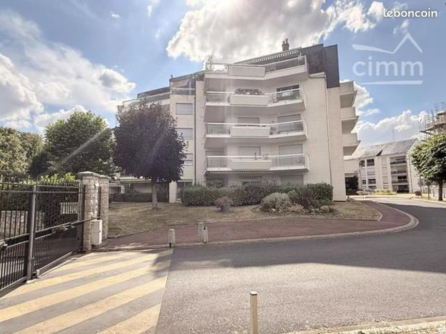 Appartement 4 pièces 145 m²
