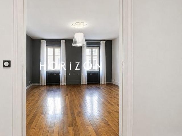 Appartement 4 pièces 145 m²