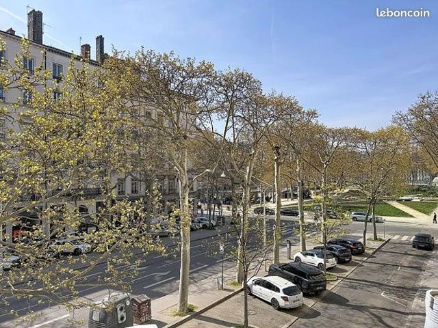 Appartement 4 pièces 146 m²