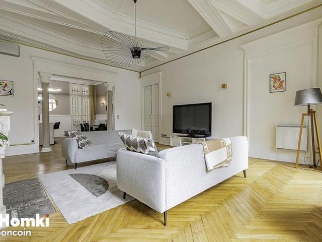 Appartement 4 pièces 146 m²