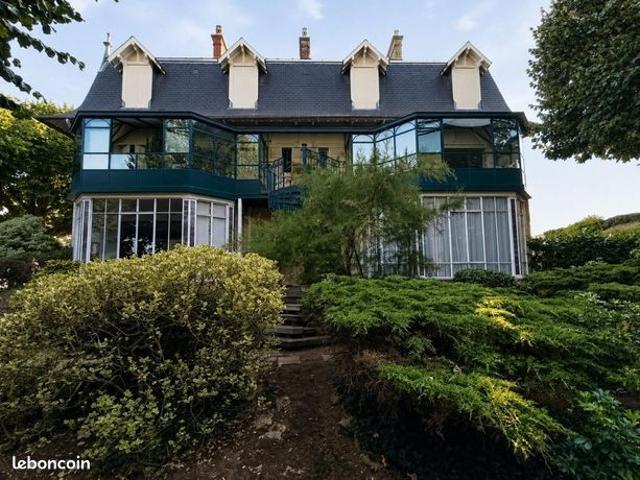 Appartement 4 pièces 146 m²