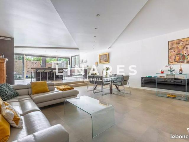 Appartement 4 pièces 147 m²