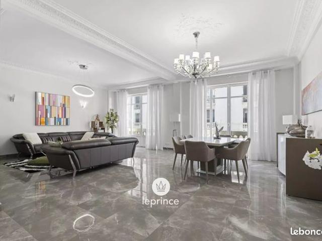 Appartement 4 pièces 148 m²