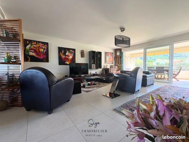 Appartement 4 pièces 150 m²