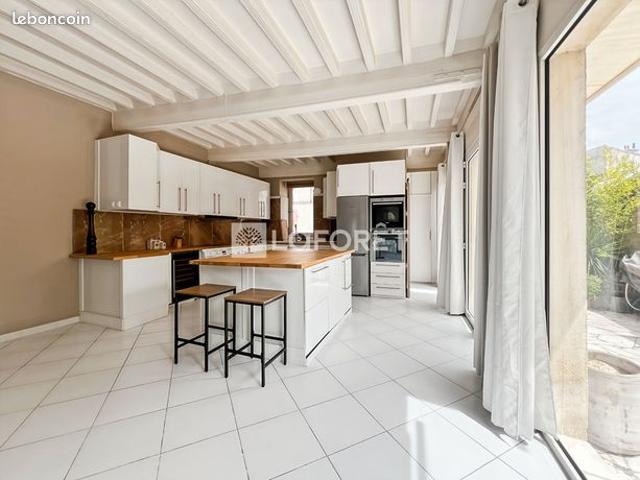 Appartement 4 pièces 150 m²