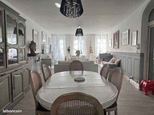 Appartement 4 pièces 151 m²