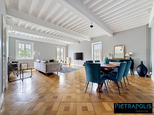 Appartement 4 pièces 152 m²