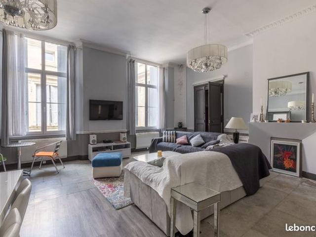 Appartement 4 pièces 152 m²