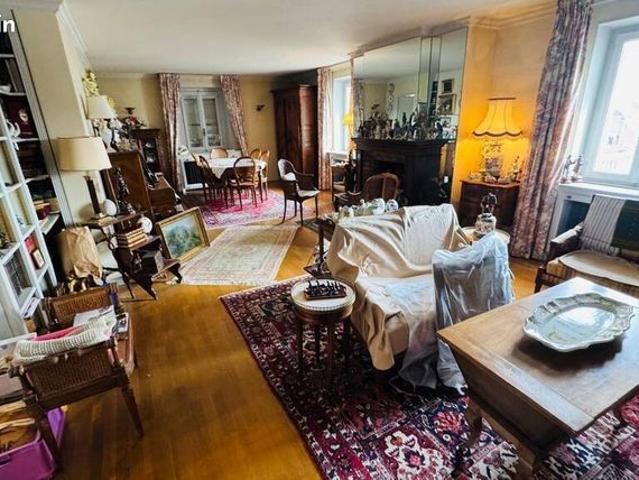 Appartement 4 pièces 152 m²