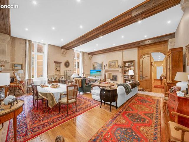 Appartement 4 pièces 153 m²